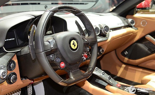 長(zhǎng)春汽博會(huì)成就你開(kāi)超級(jí)跑車(chē)的夢(mèng)想