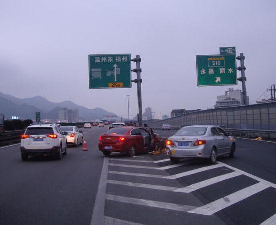 高速駕駛這三點(diǎn)必須要記牢 事故率能下降兩倍